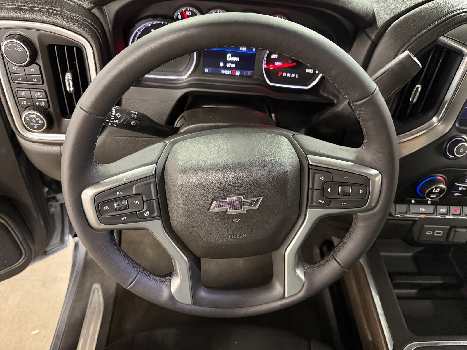 Thumbnail: 2022 Chevrolet Silverado 1500 - 5