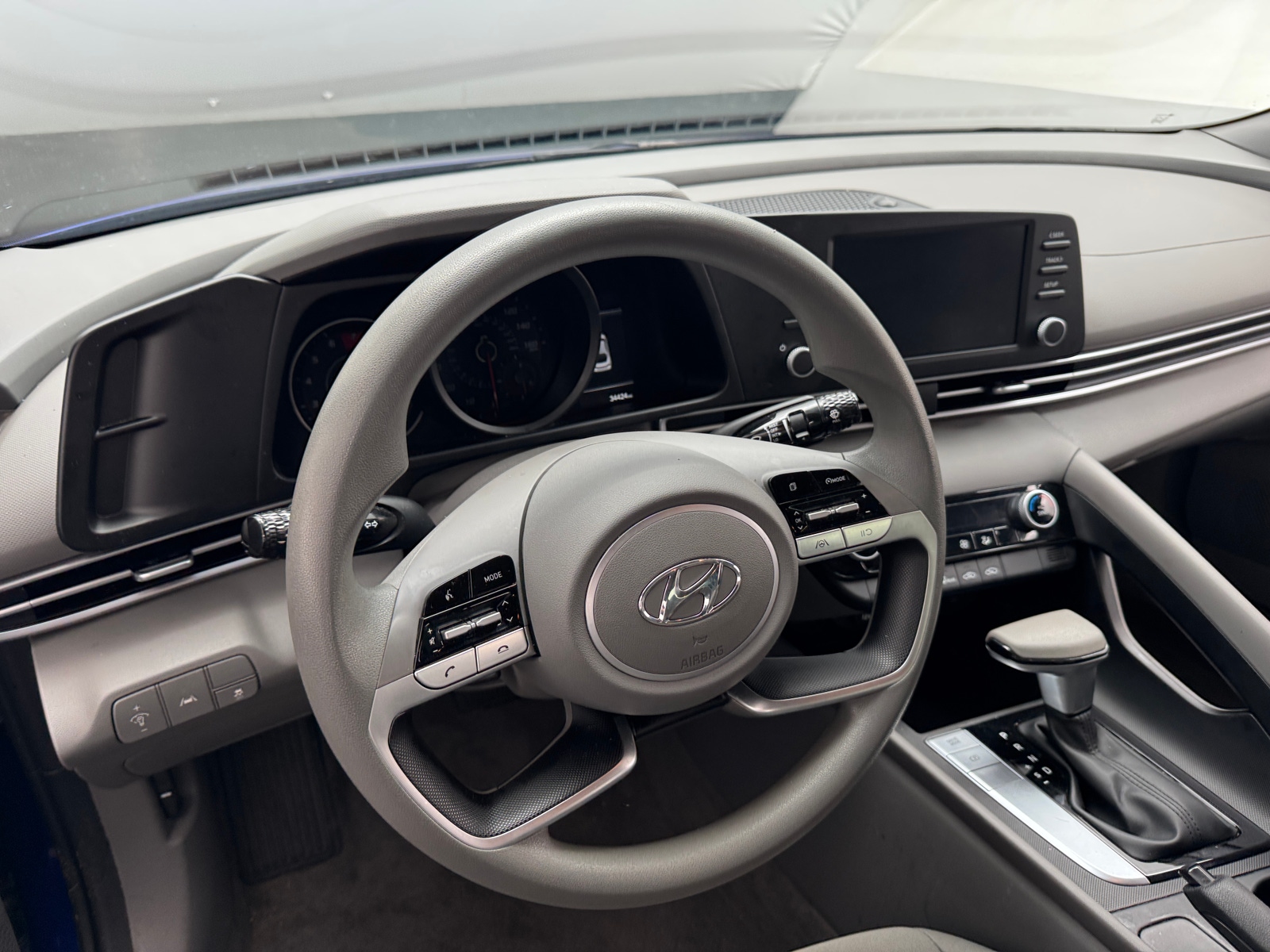 Thumbnail: 2023 Hyundai Elantra - 5