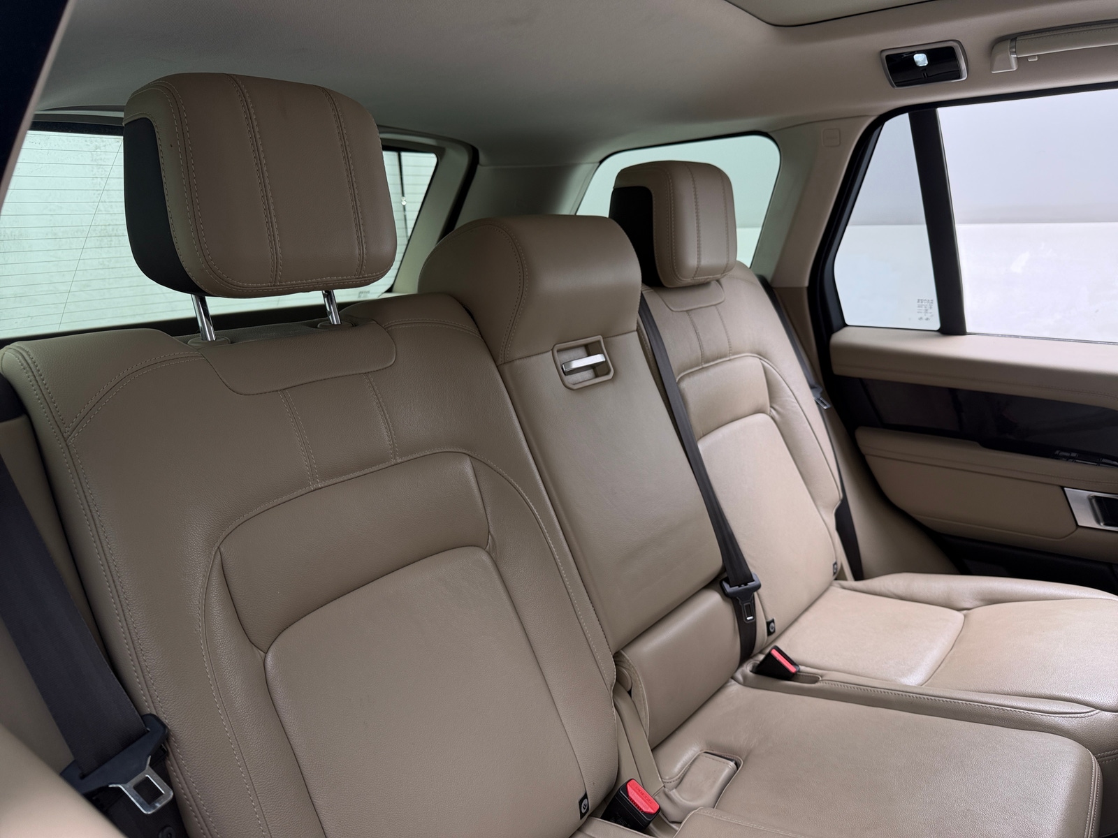 Thumbnail: 2021 Land Rover Range Rover - 5