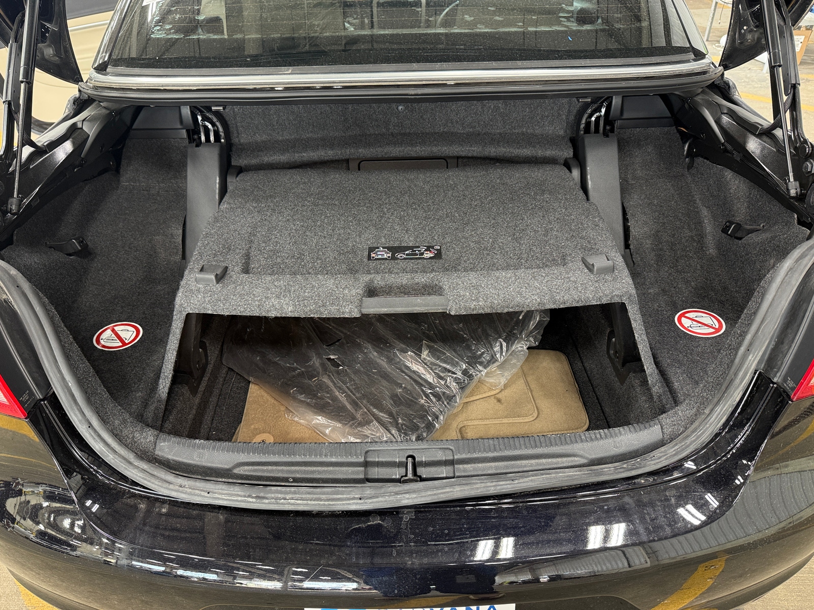 Thumbnail: 2016 Volkswagen Eos - 6