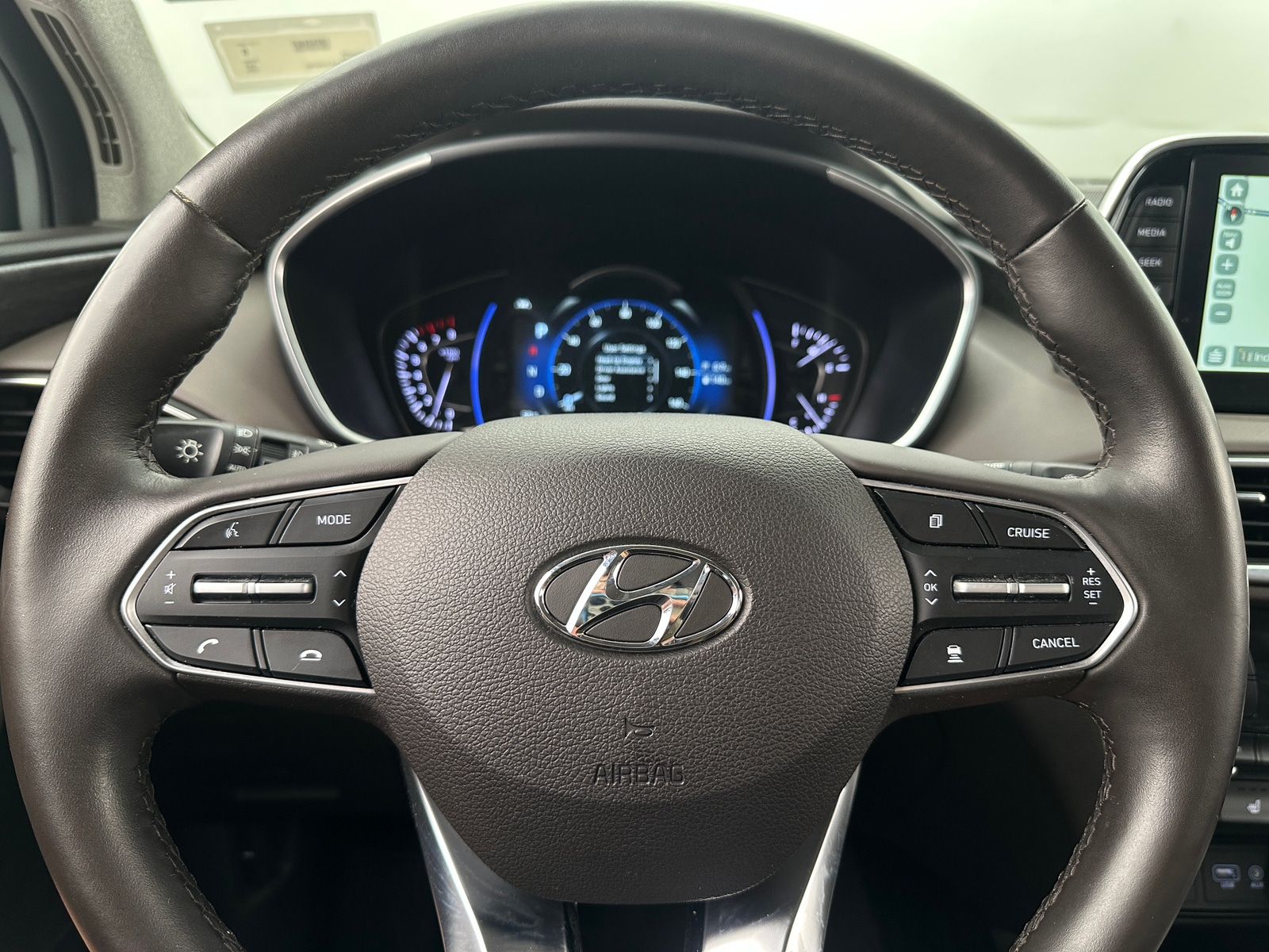 Thumbnail: 2020 Hyundai Santa Fe - 4
