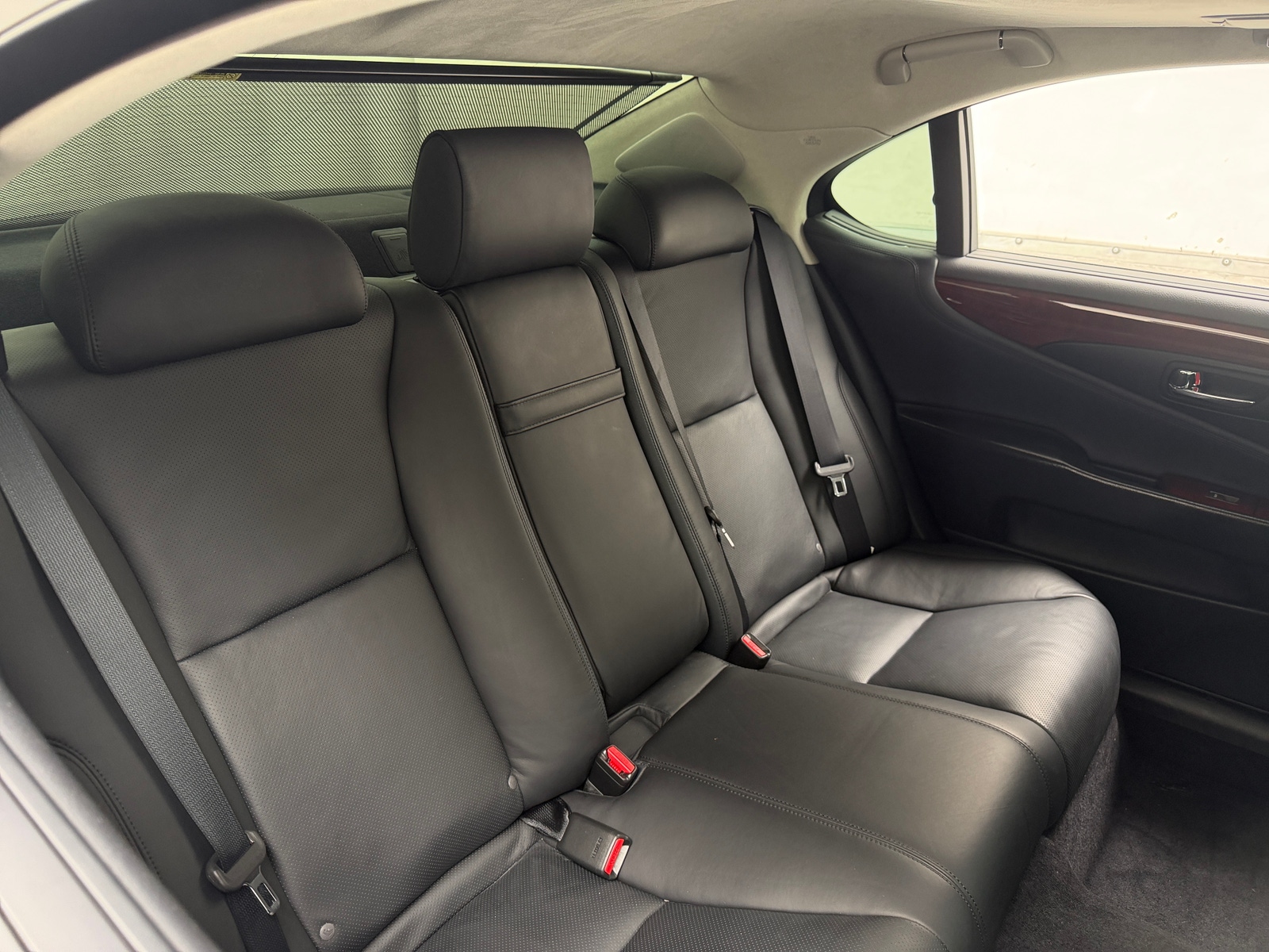 Thumbnail: 2012 Lexus LS - 5