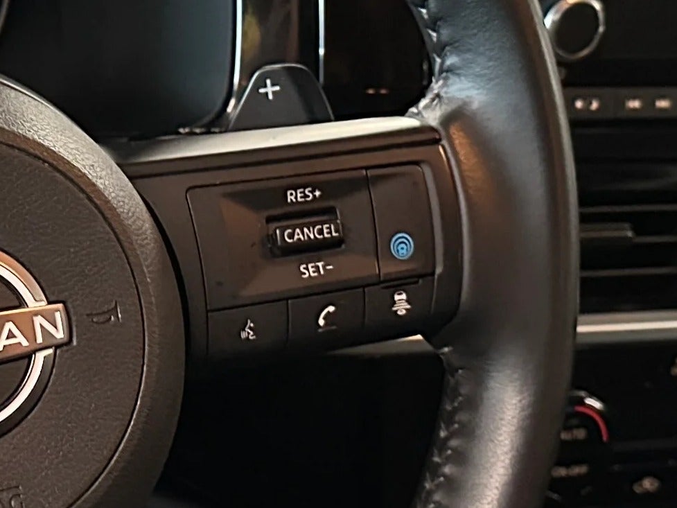 2025 Nissan Pathfinder SV - Photo 18