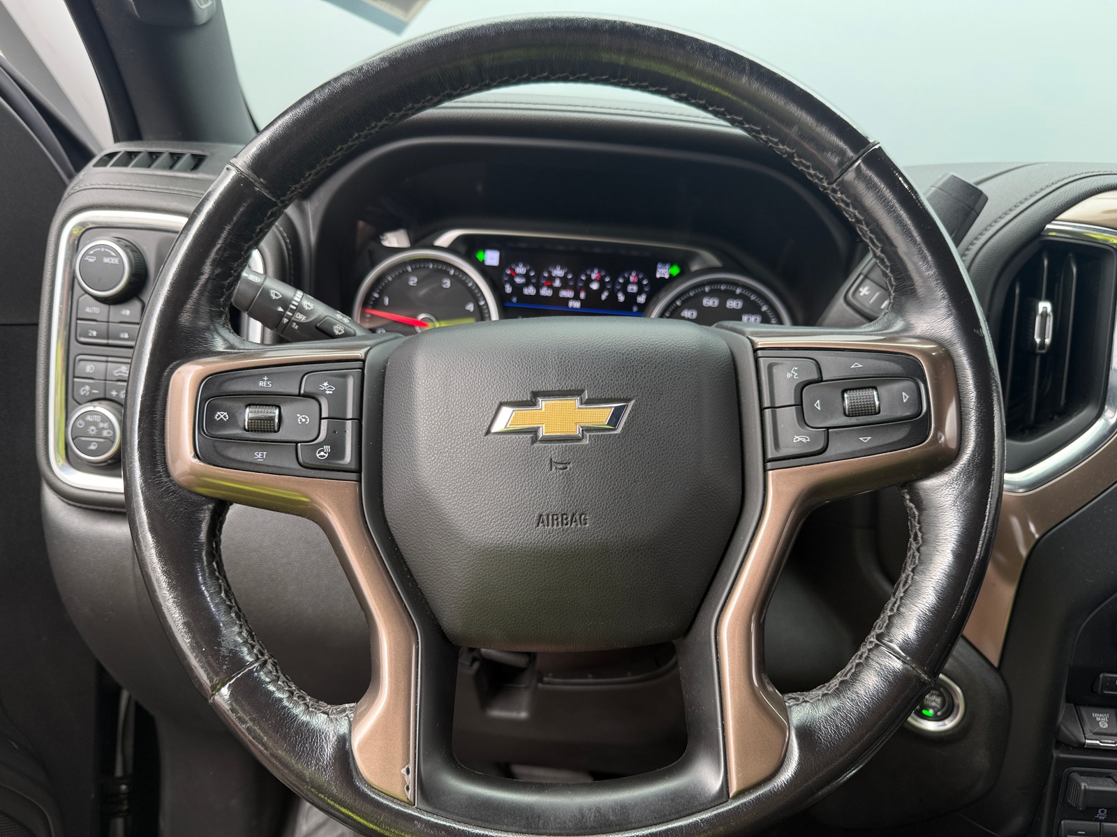 Thumbnail: 2022 Chevrolet Silverado 2500 - 4