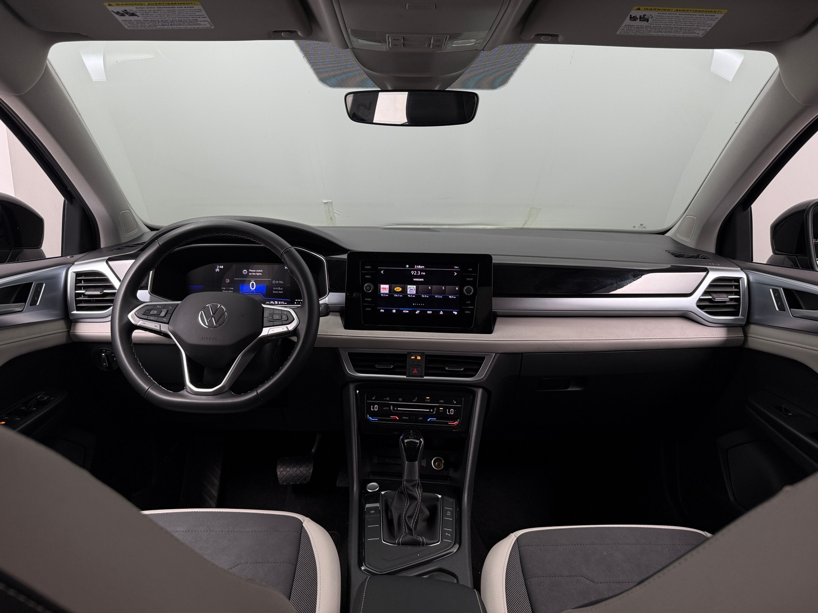 Thumbnail: 2025 Volkswagen Taos - 3