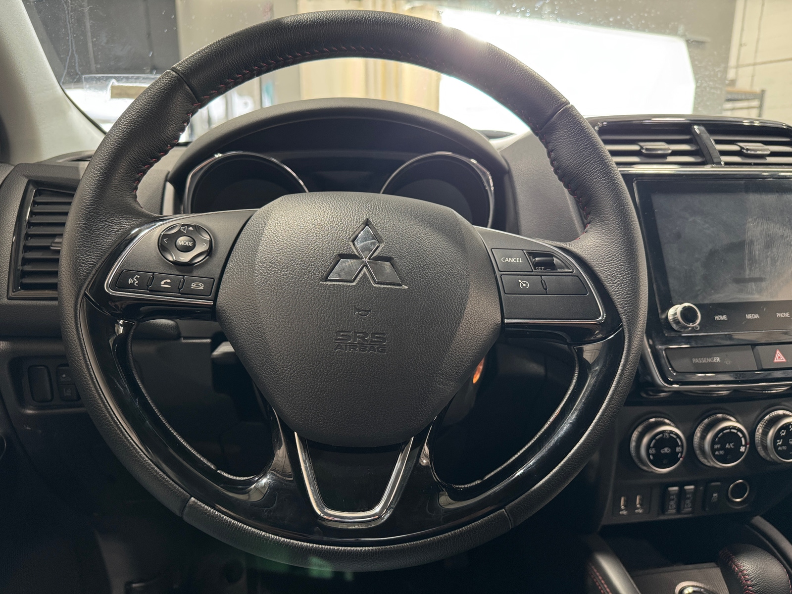 Thumbnail: 2025 Mitsubishi Outlander Sport - 5