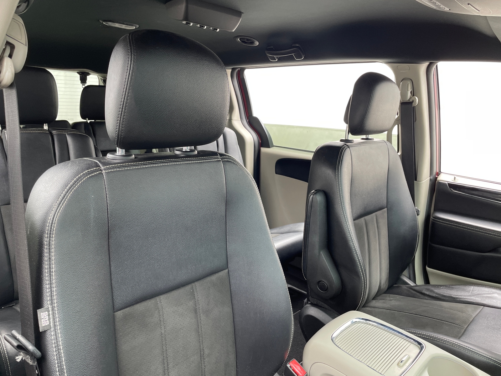 Thumbnail: 2019 Dodge Grand Caravan - 2