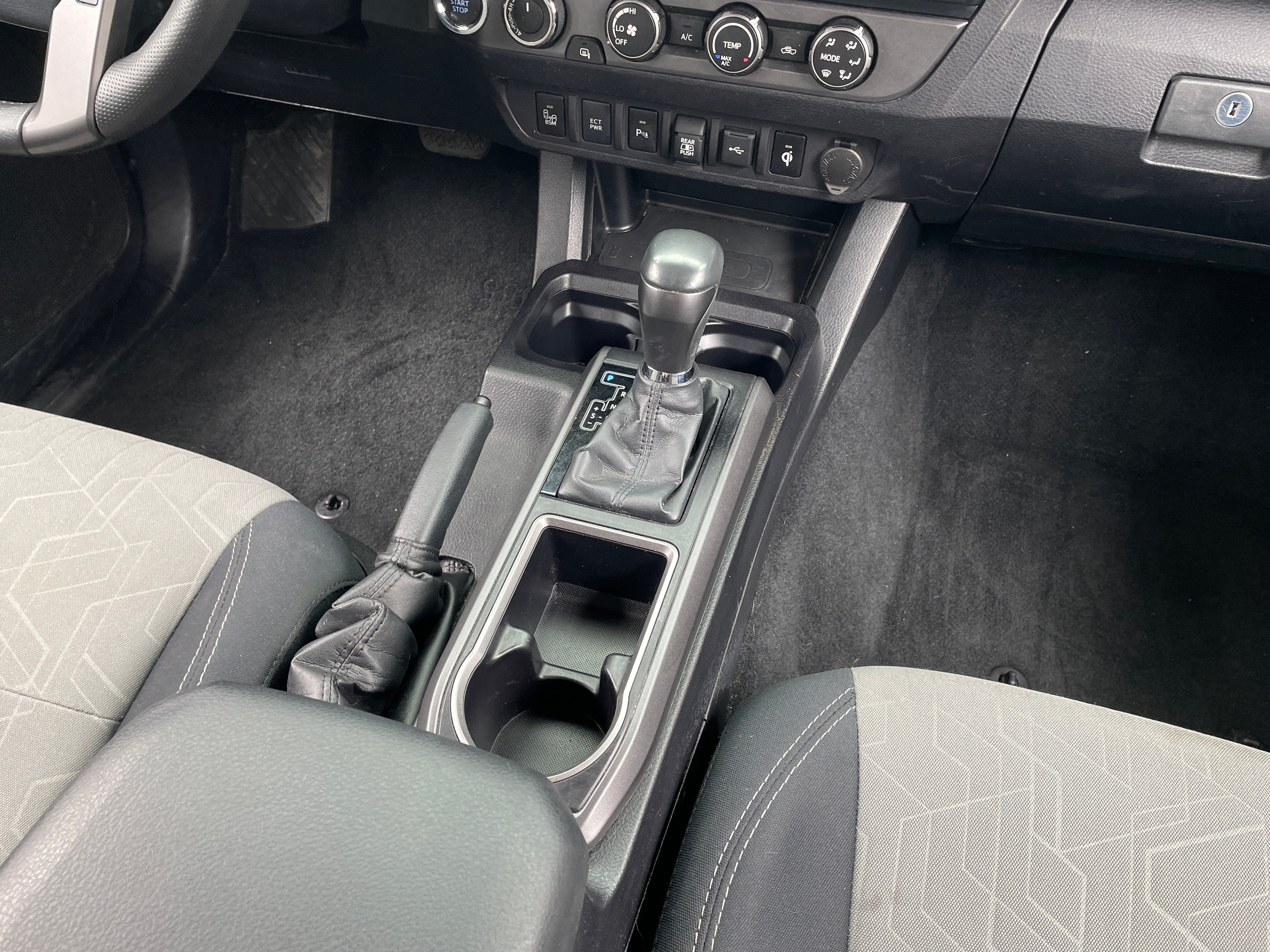 2020 Toyota Tacoma TRD Sport - Photo 11