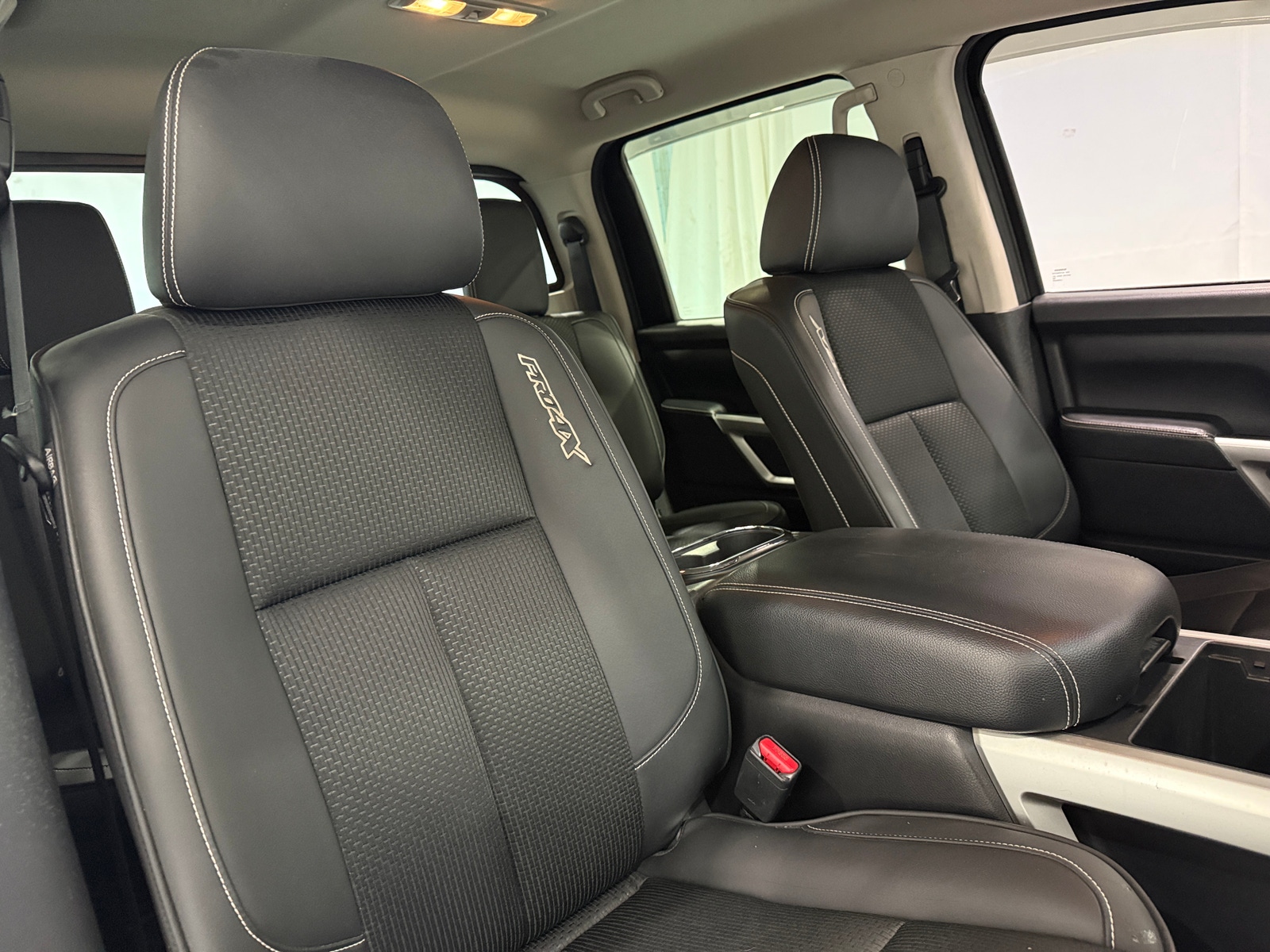 Thumbnail: 2019 Nissan Titan - 2