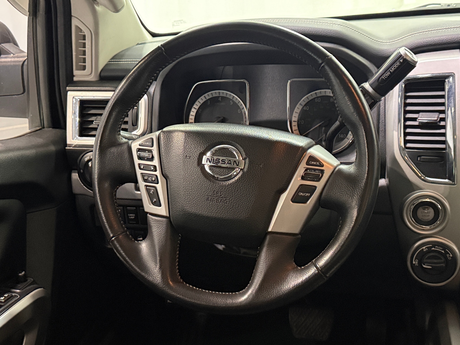 Thumbnail: 2019 Nissan Titan - 5