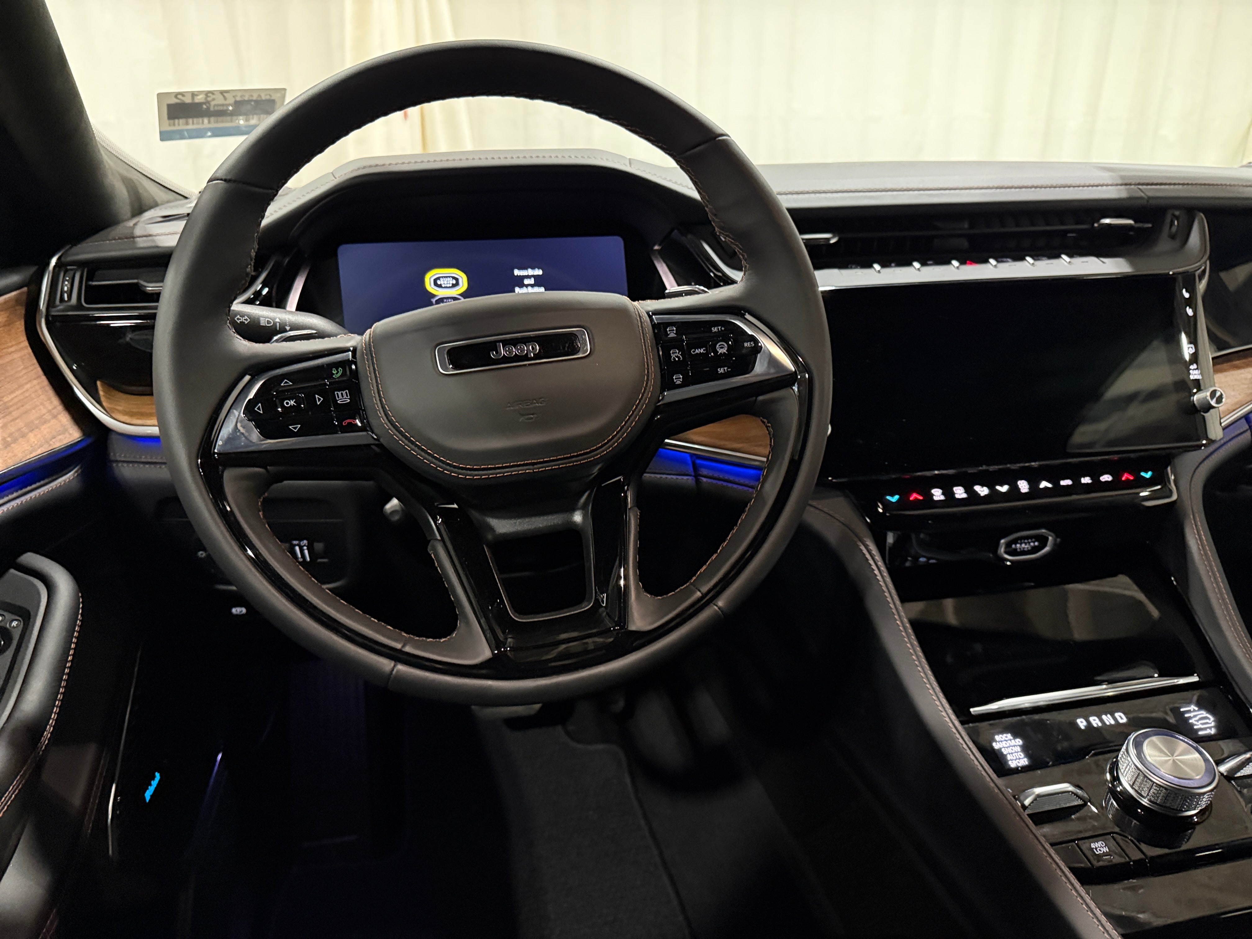 2026 Jeep Grand Cherokee Summit 4x4's photo