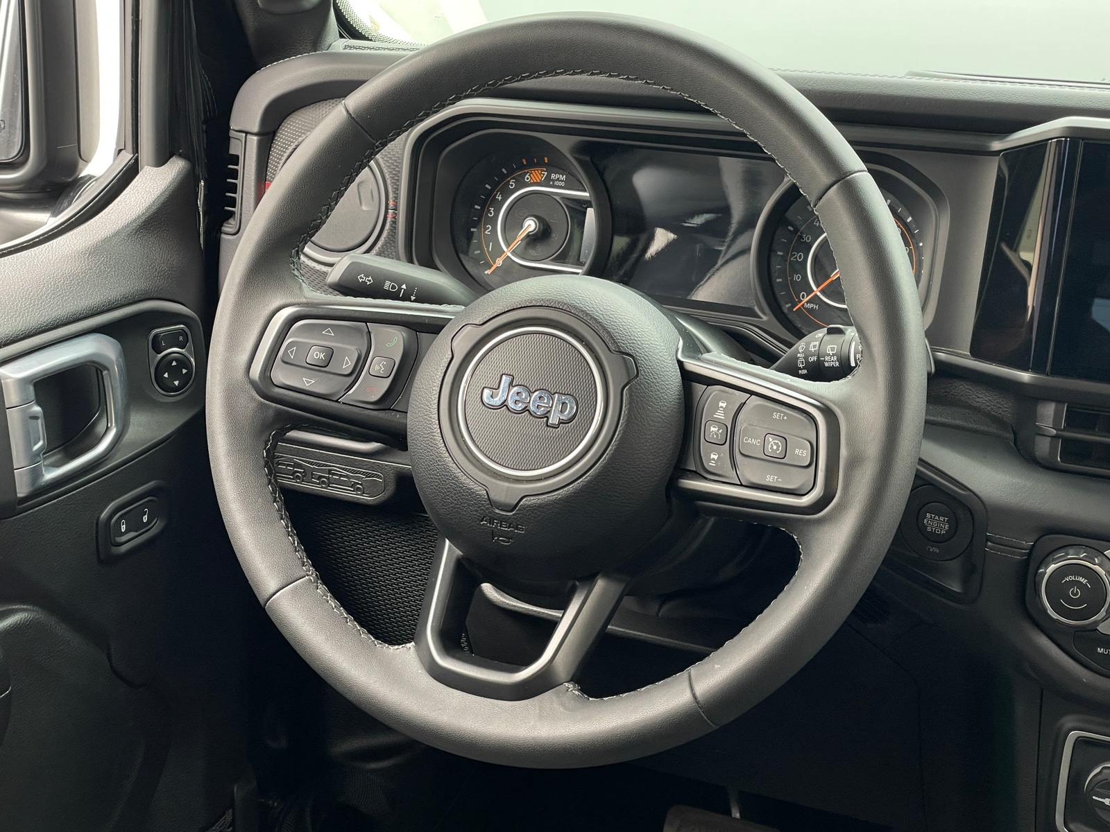 Thumbnail: 2025 Jeep Wrangler - 5