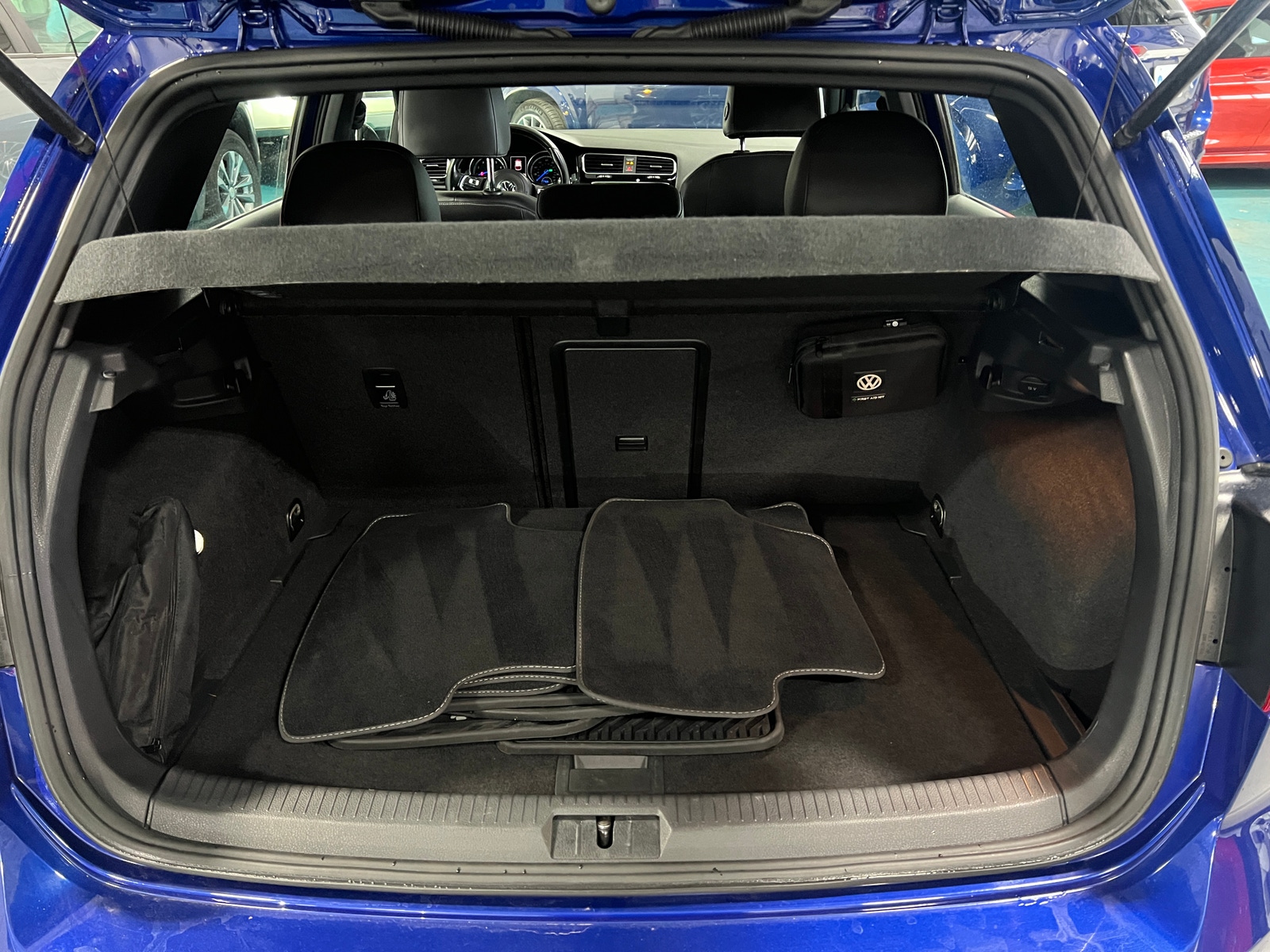 Thumbnail: 2016 Volkswagen Golf - 6