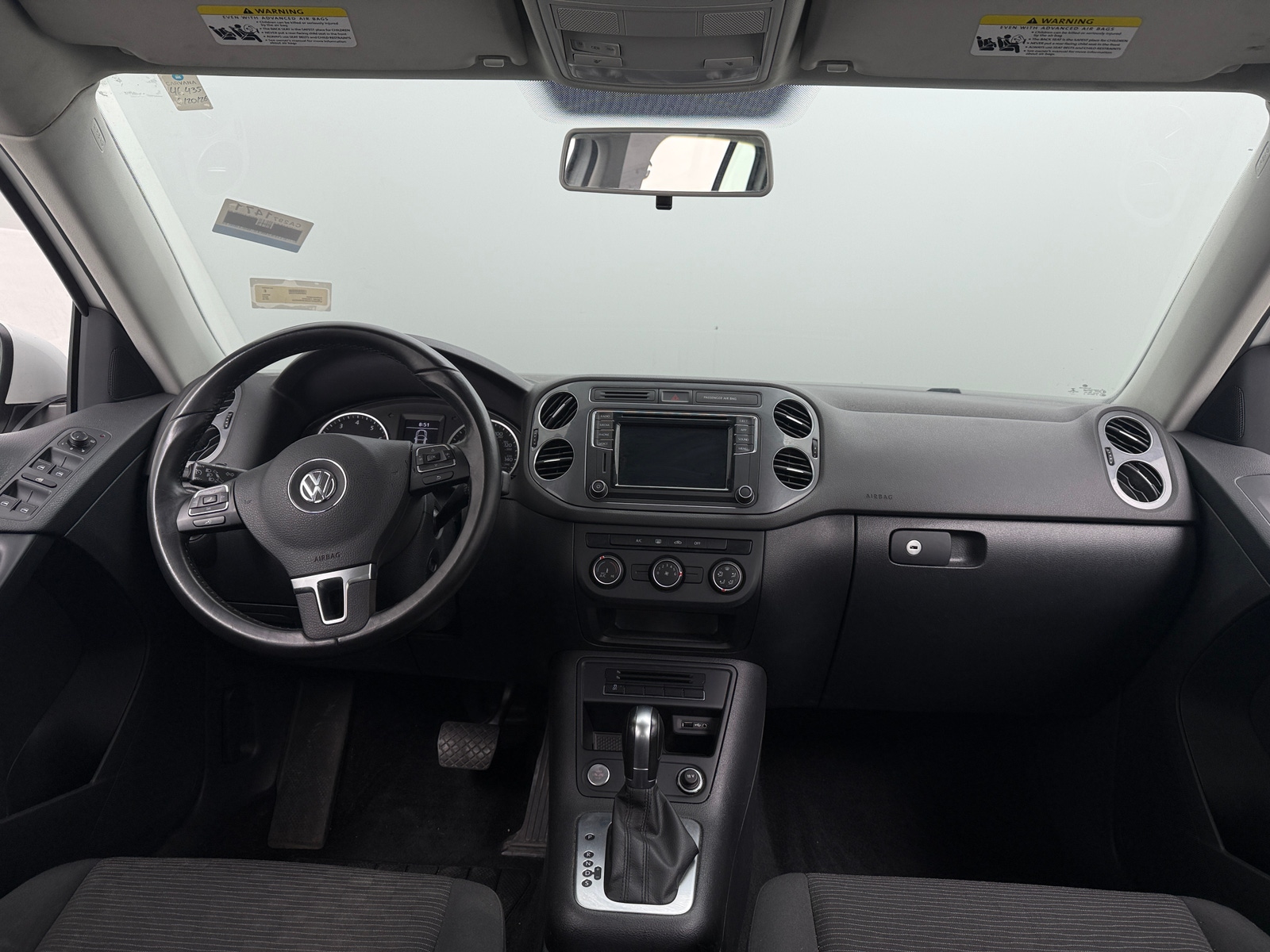Thumbnail: 2018 Volkswagen Tiguan - 3