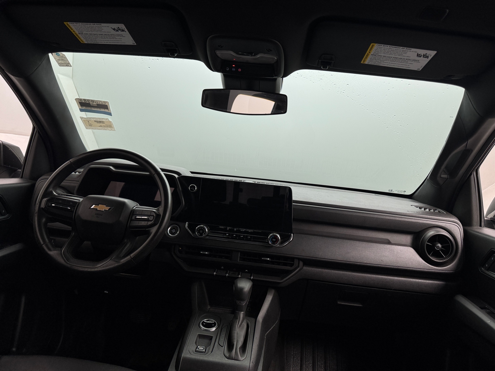Thumbnail: 2023 Chevrolet Colorado - 3