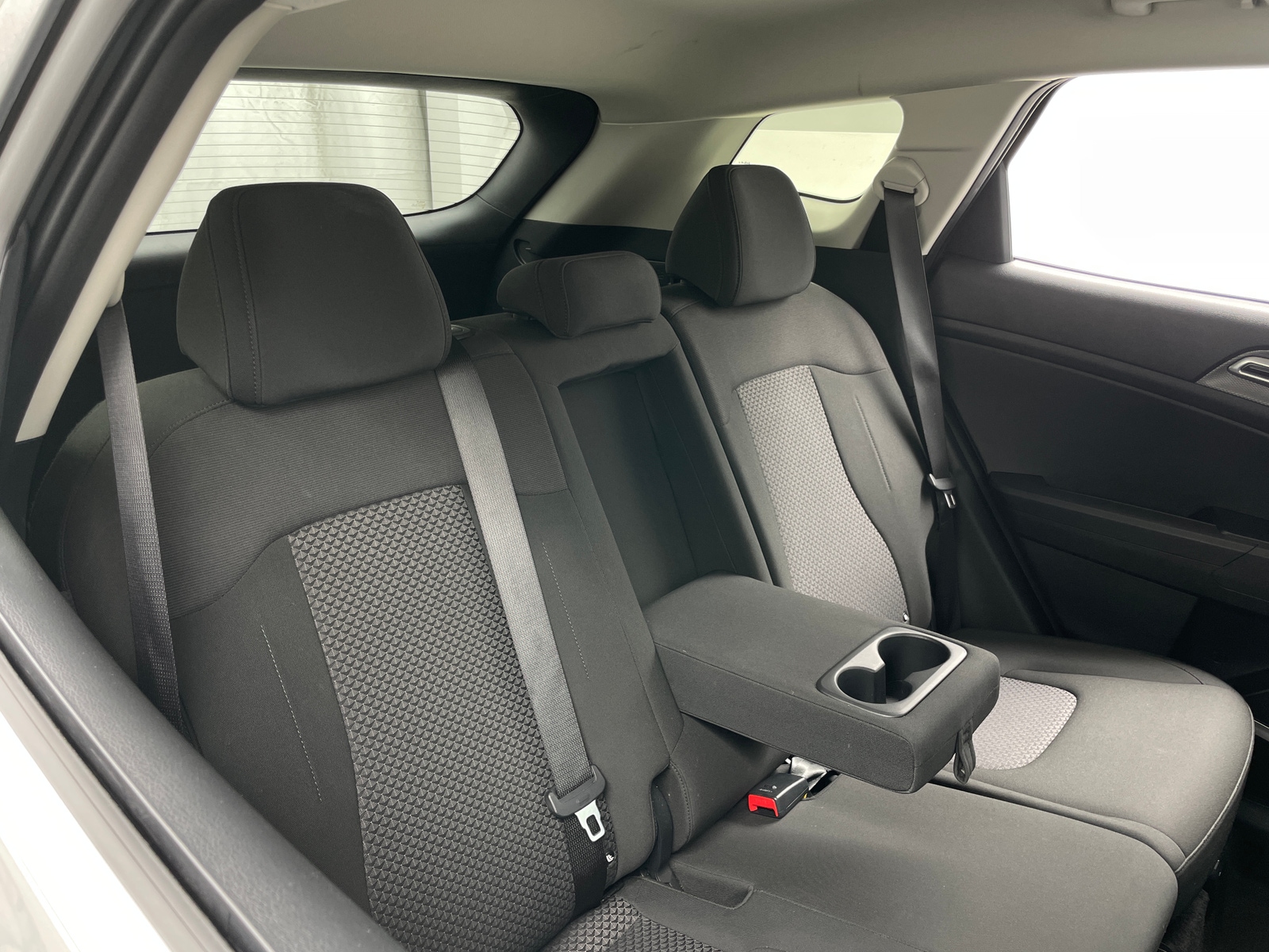 Thumbnail: 2025 Kia Sportage - 6