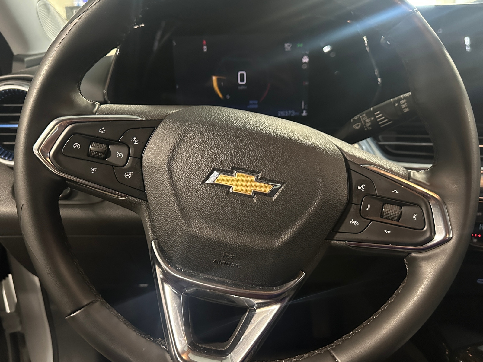 Thumbnail: 2025 Chevrolet Trax - 5
