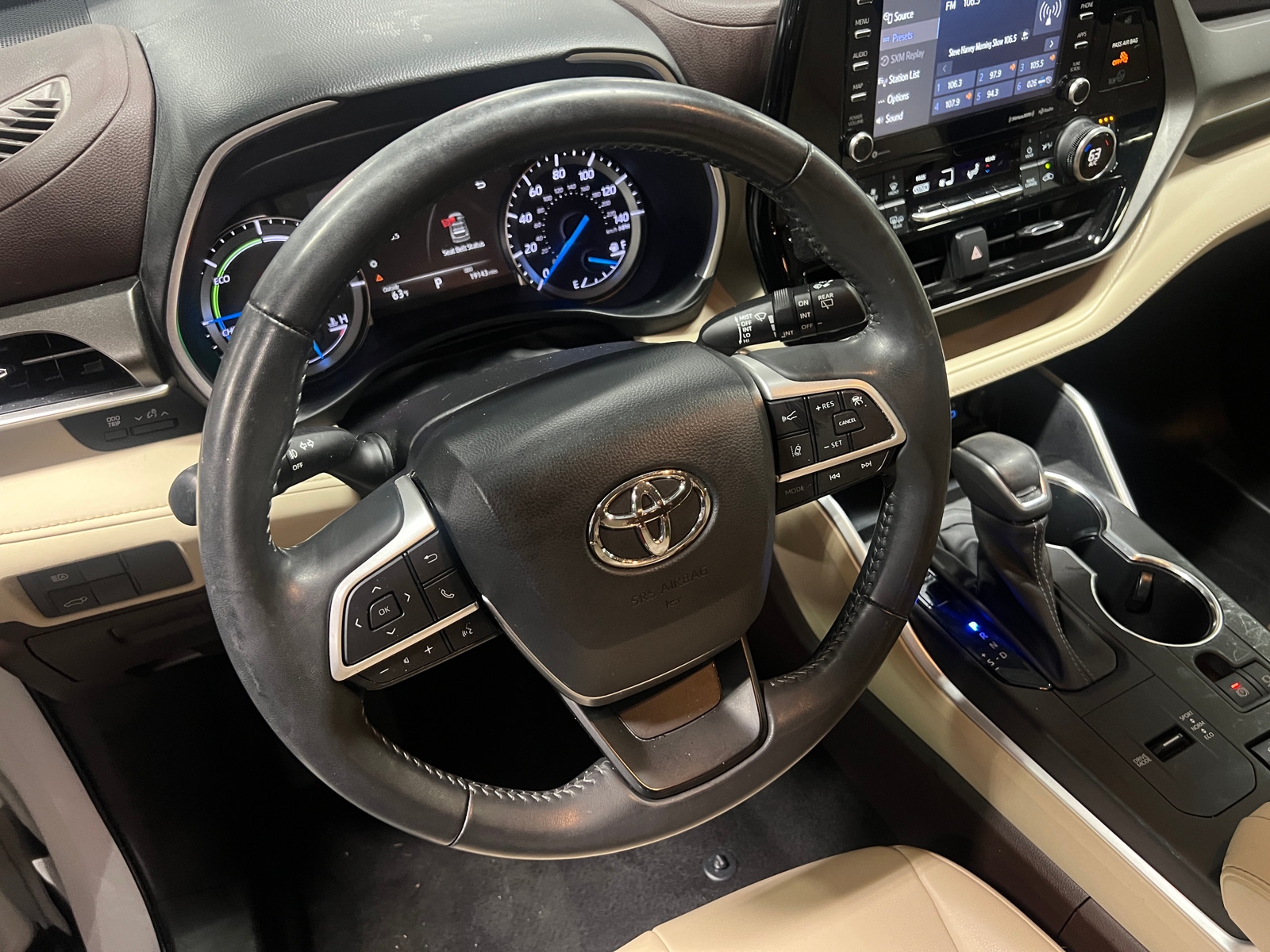 Thumbnail: 2022 Toyota Highlander - 4