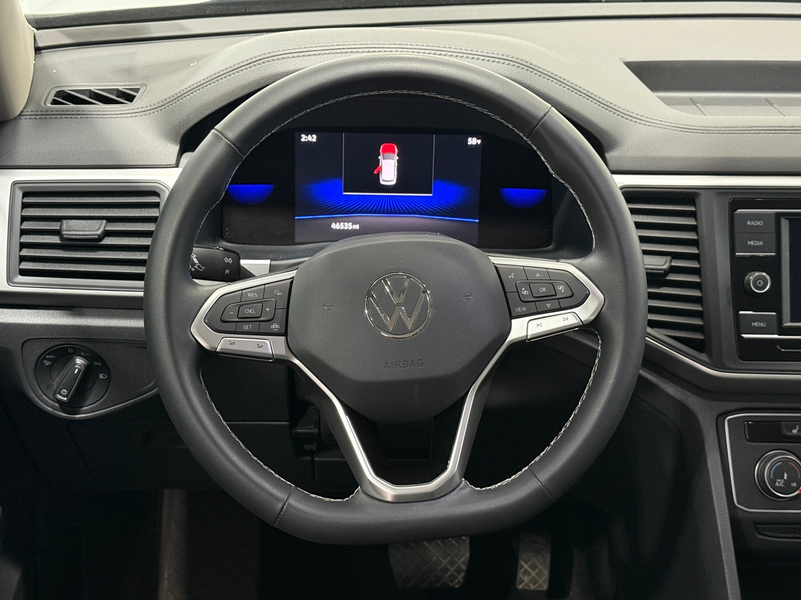 Thumbnail: 2022 Volkswagen Atlas - 4