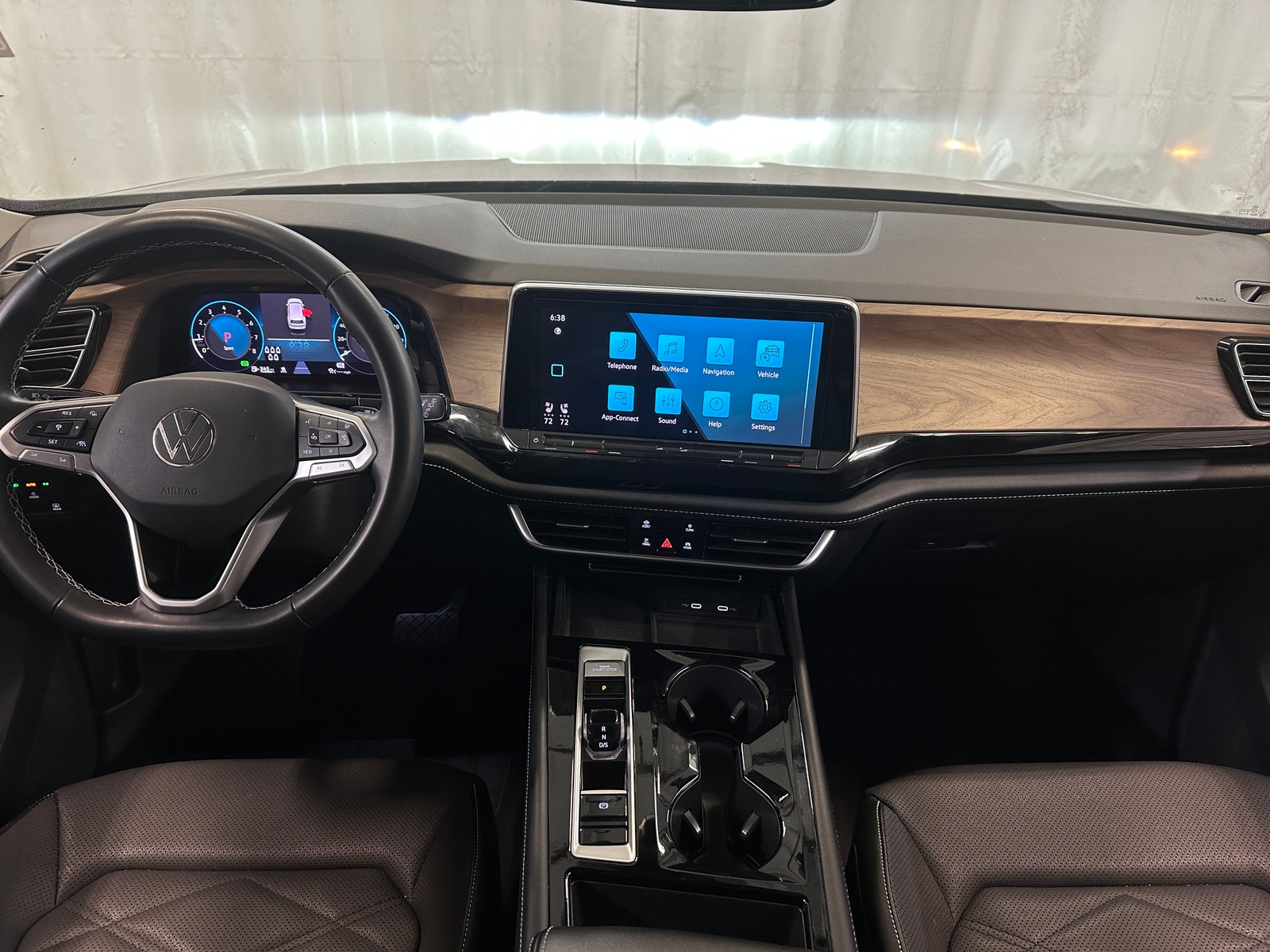 Thumbnail: 2024 Volkswagen Atlas - 2