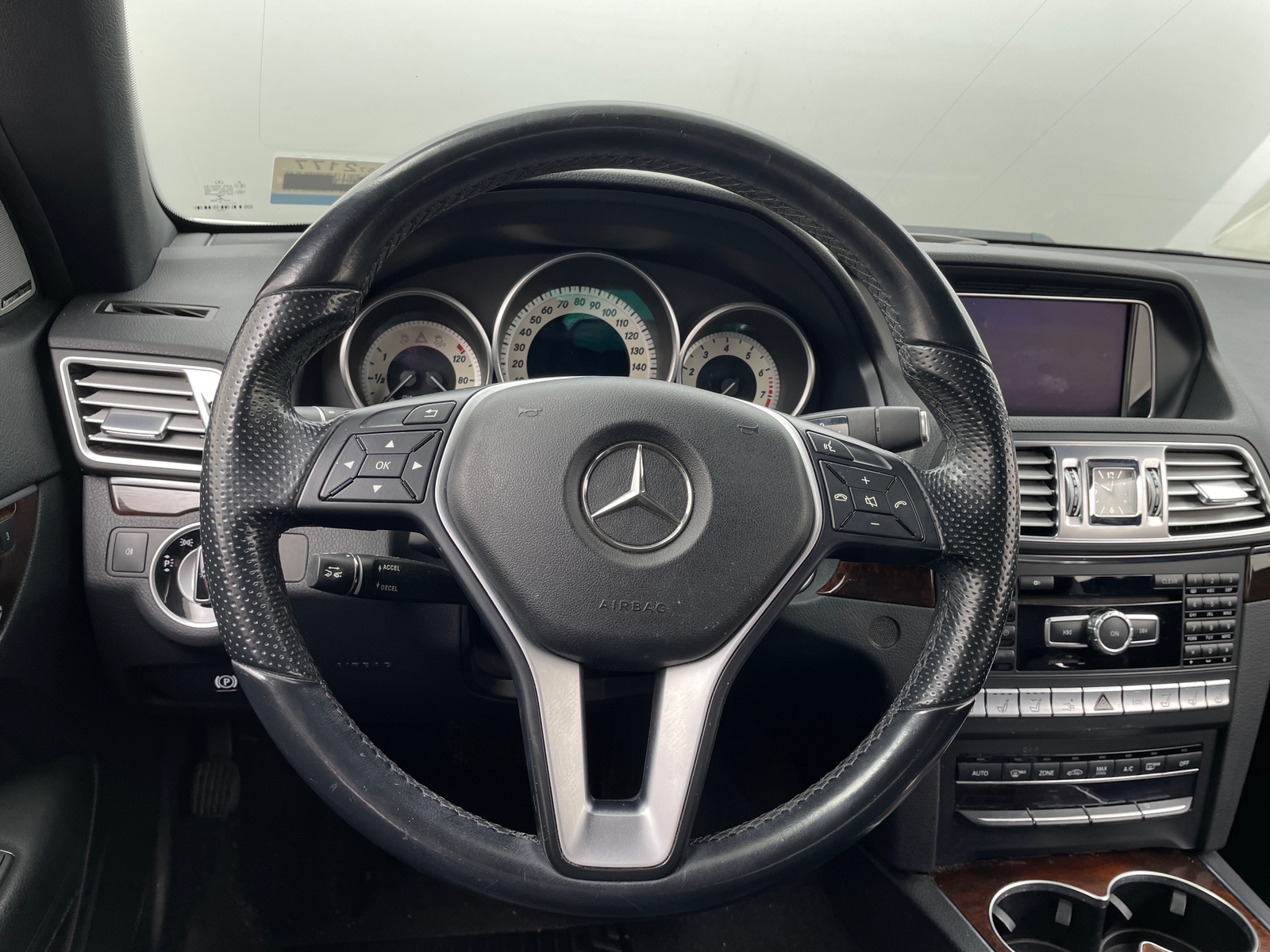 Thumbnail: 2014 Mercedes-Benz E-Class - 4