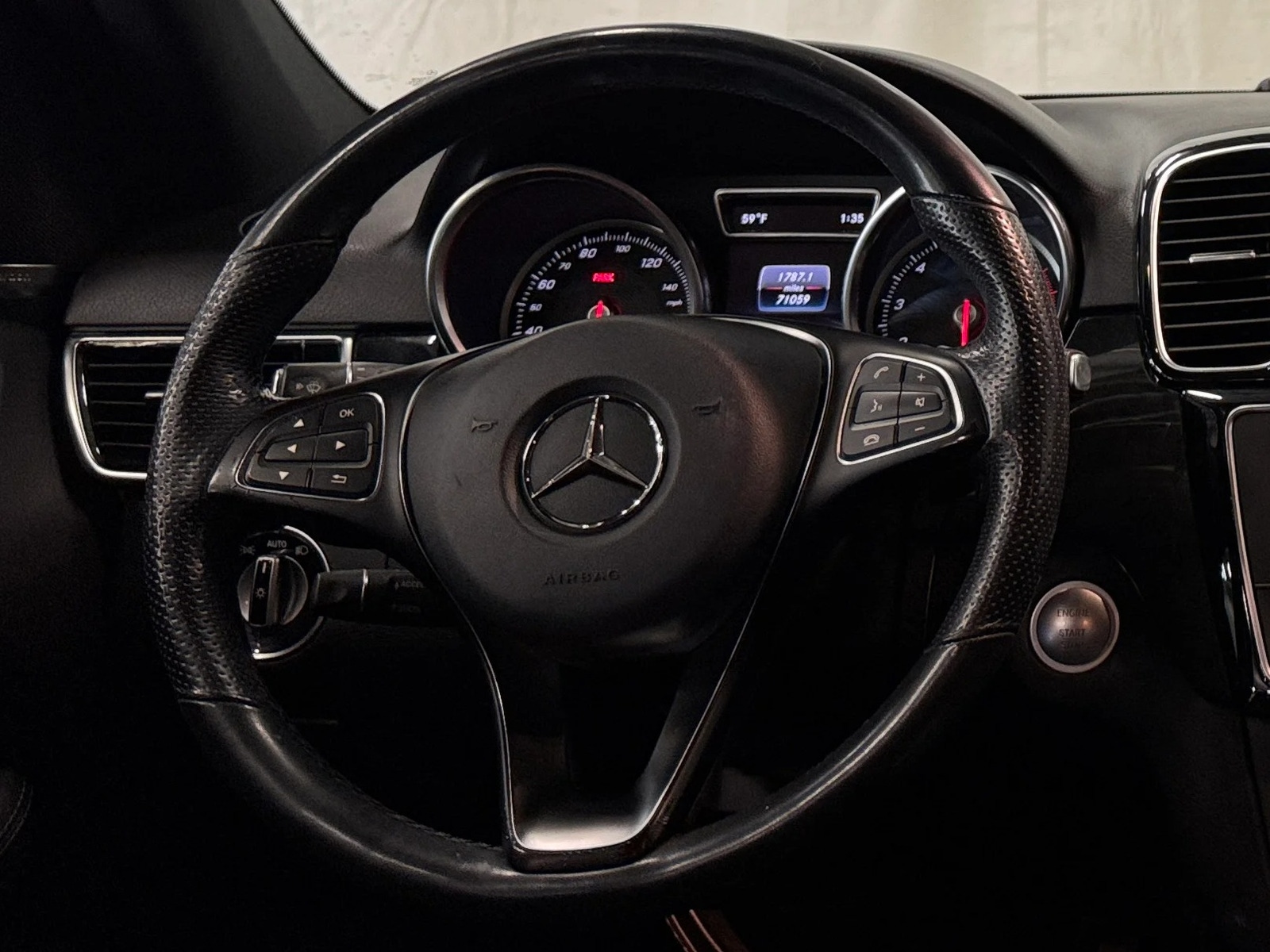 Thumbnail: 2018 Mercedes-Benz GLE - 4