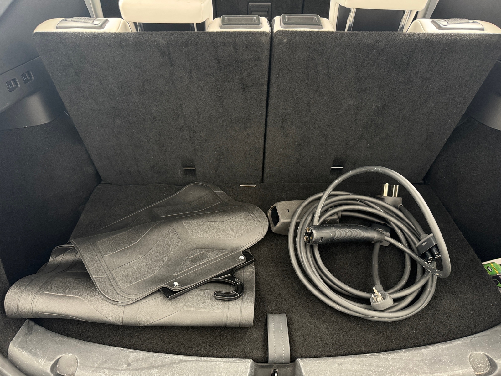 Thumbnail: 2022 Tesla Model Y - 6