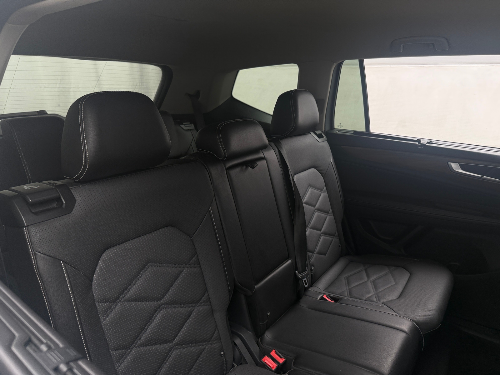 Thumbnail: 2024 Volkswagen Atlas - 5
