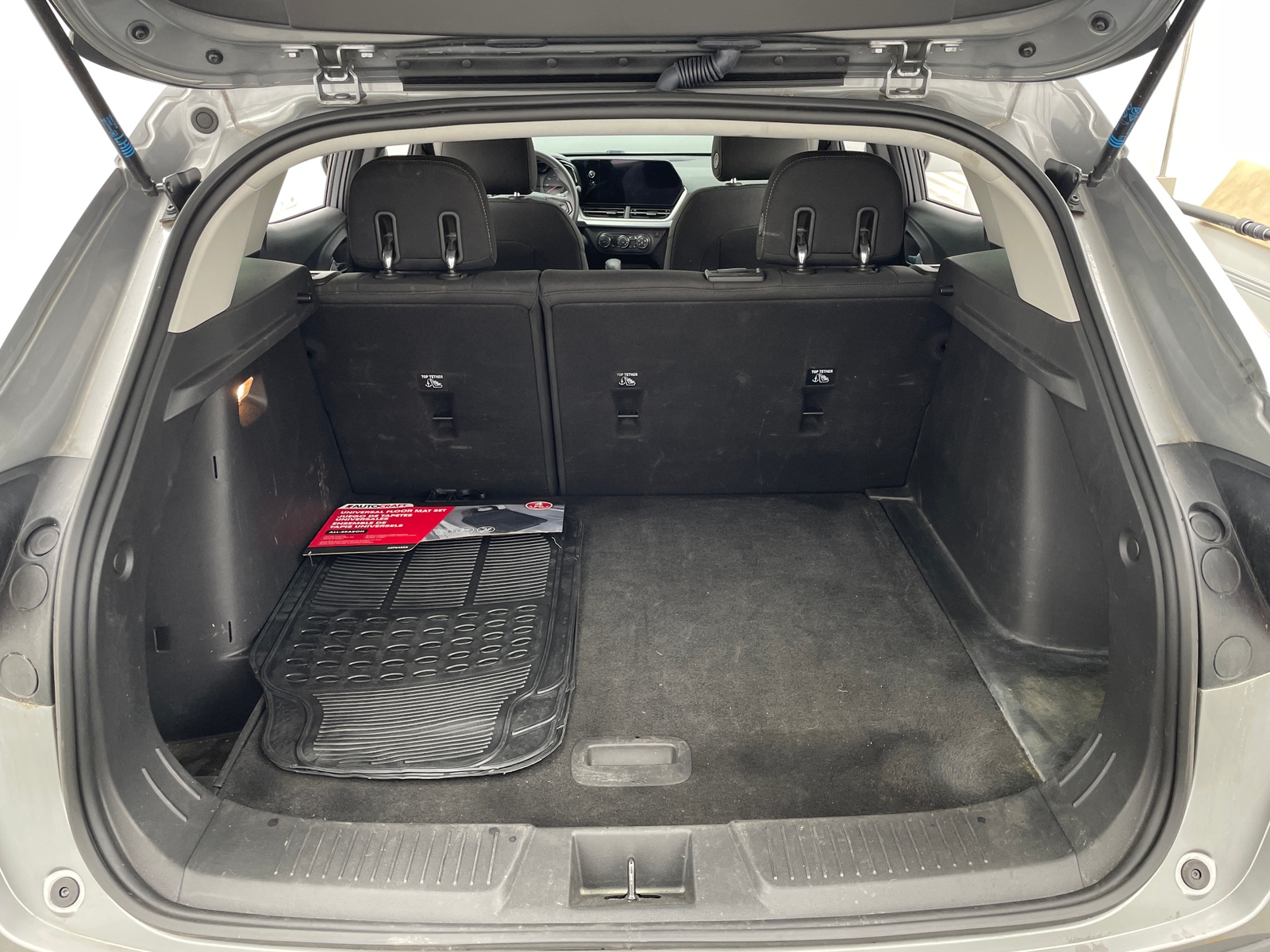 Thumbnail: 2024 Chevrolet Trax - 7