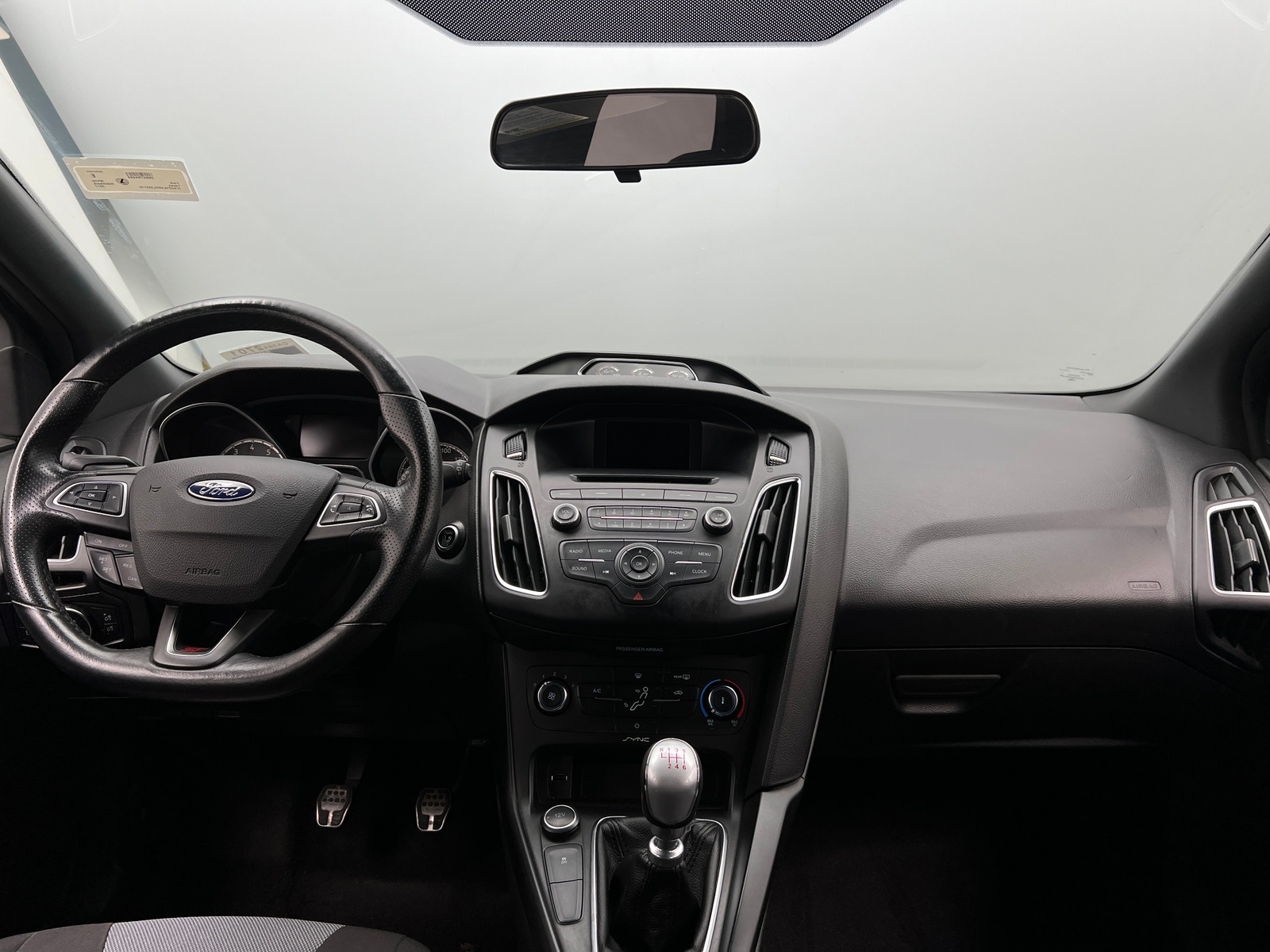 Thumbnail: 2017 Ford Focus - 3