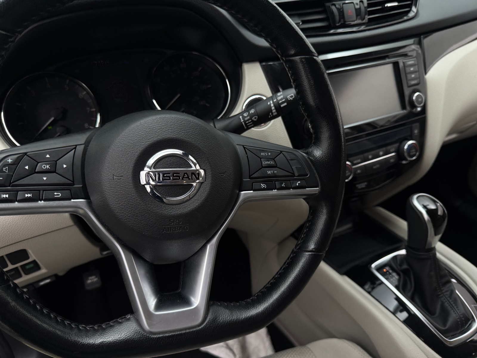 Thumbnail: 2021 Nissan Rogue Sport - 5