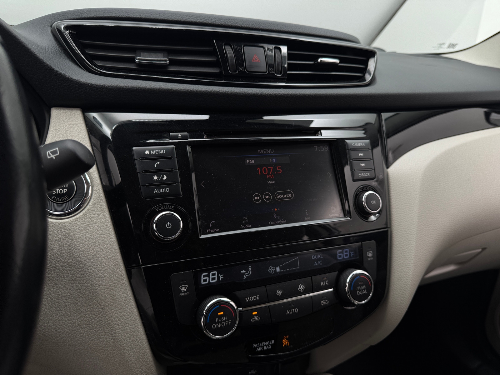 Thumbnail: 2021 Nissan Rogue Sport - 4