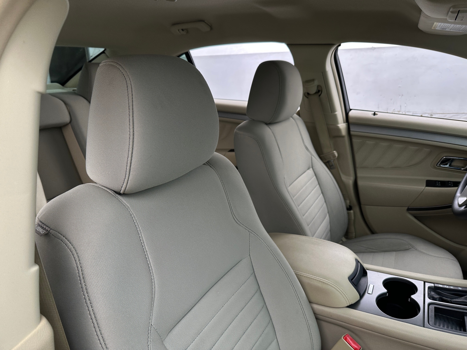 Thumbnail: 2016 Ford Taurus - 2