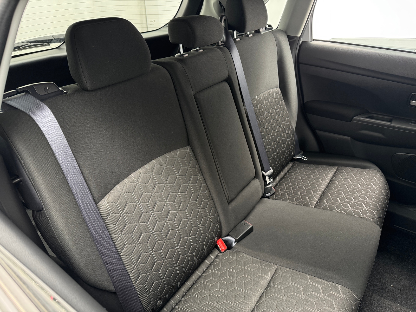 Thumbnail: 2025 Mitsubishi Outlander Sport - 6