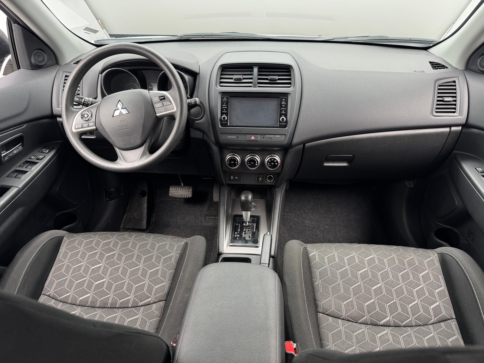 Thumbnail: 2025 Mitsubishi Outlander Sport - 3