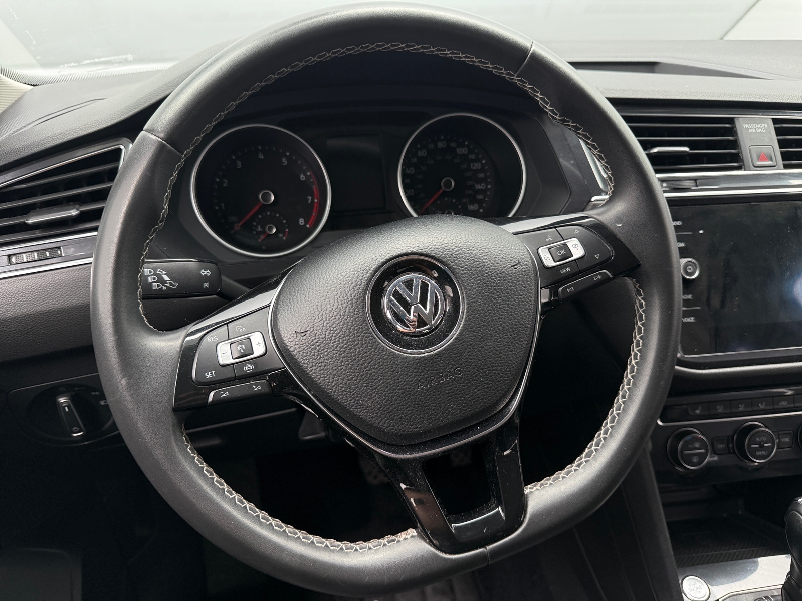 Thumbnail: 2021 Volkswagen Tiguan - 4