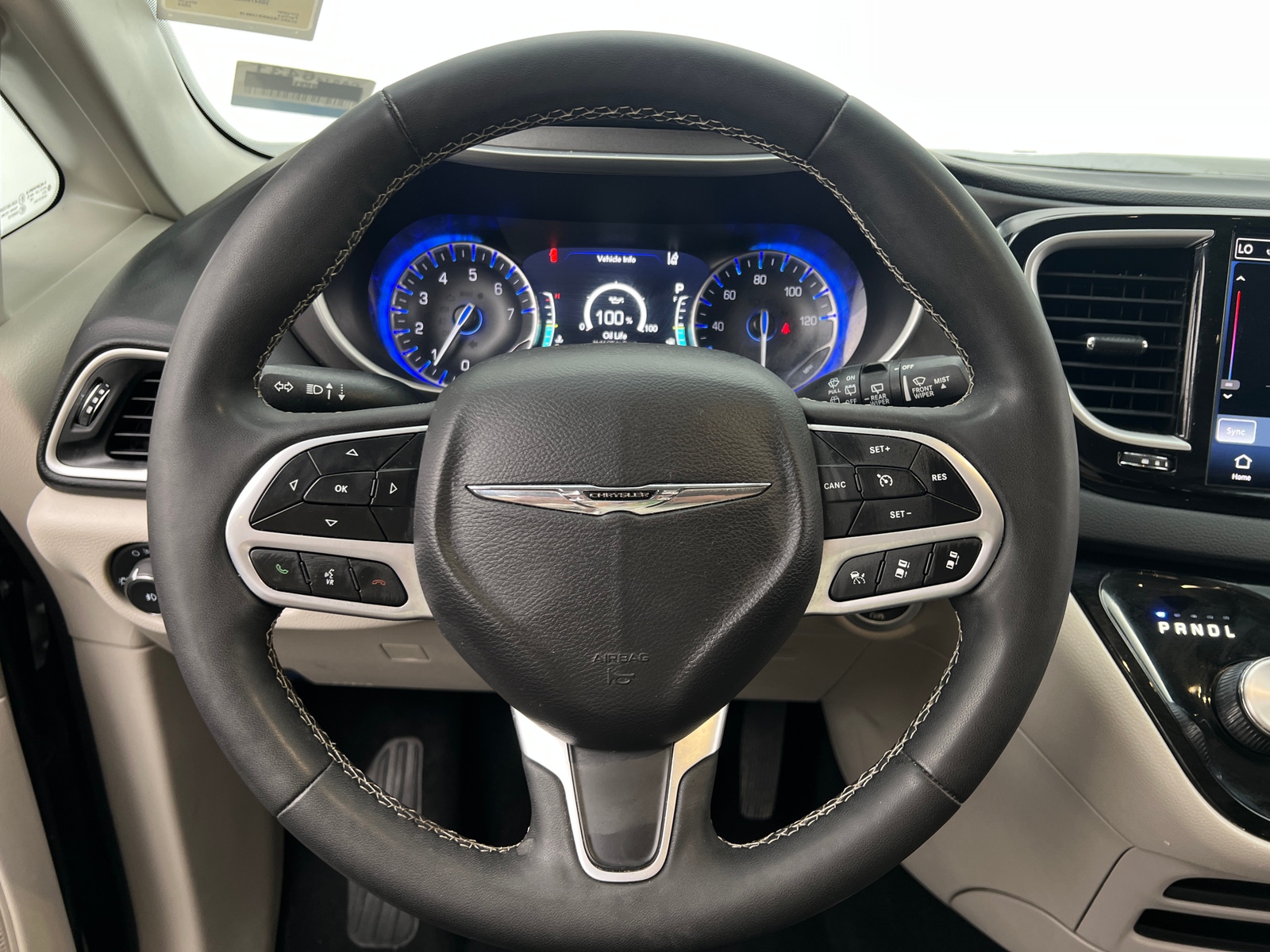 Thumbnail: 2024 Chrysler Pacifica - 4