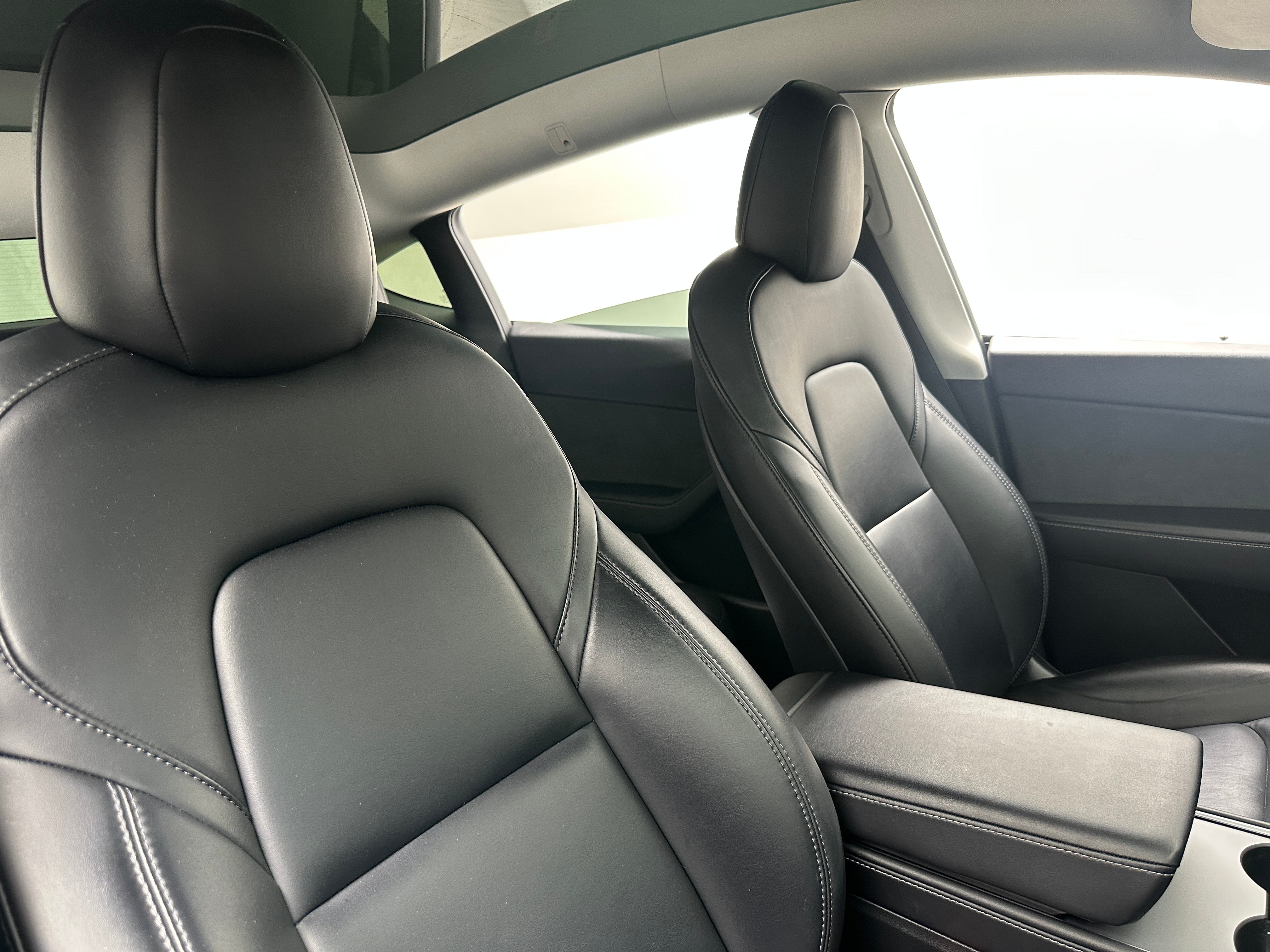 Used 2022 Tesla Model Y Long Range with VIN 7SAYGDEE3NF309693 for sale in Auburn, WA