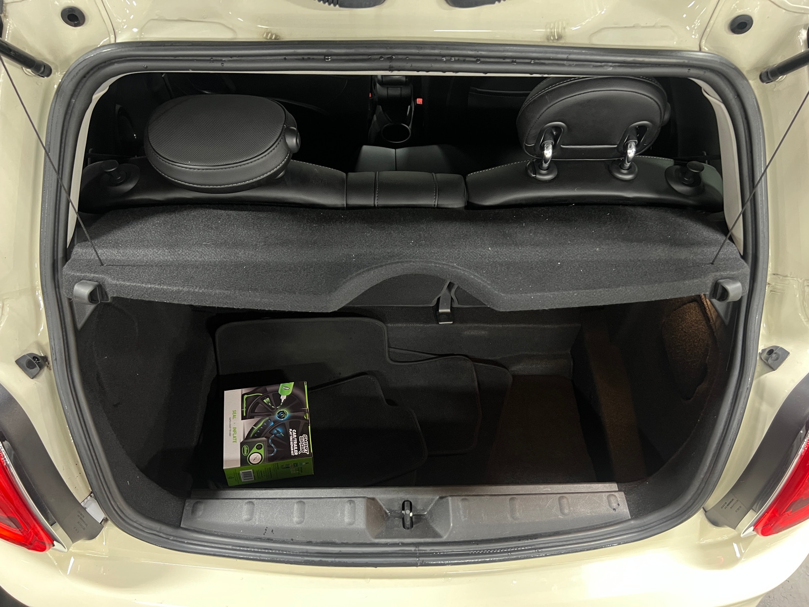 Thumbnail: 2018 MINI Cooper Hardtop - 6