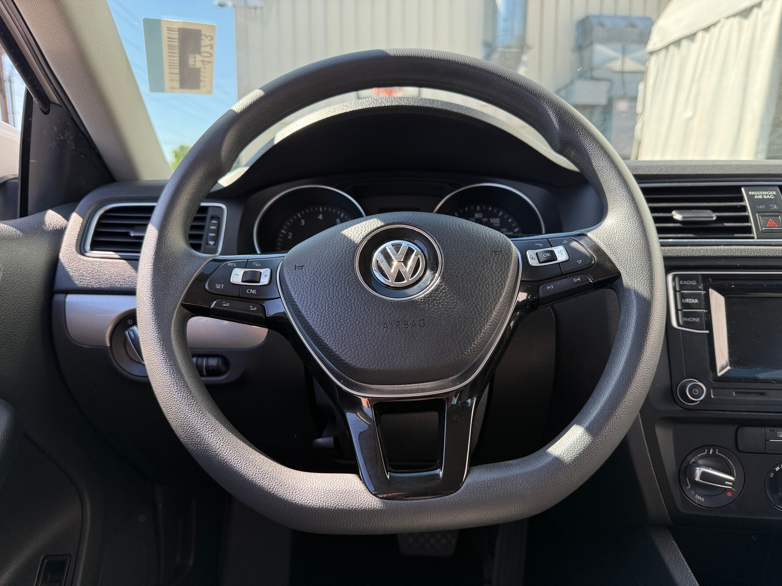 Thumbnail: 2017 Volkswagen Jetta - 5