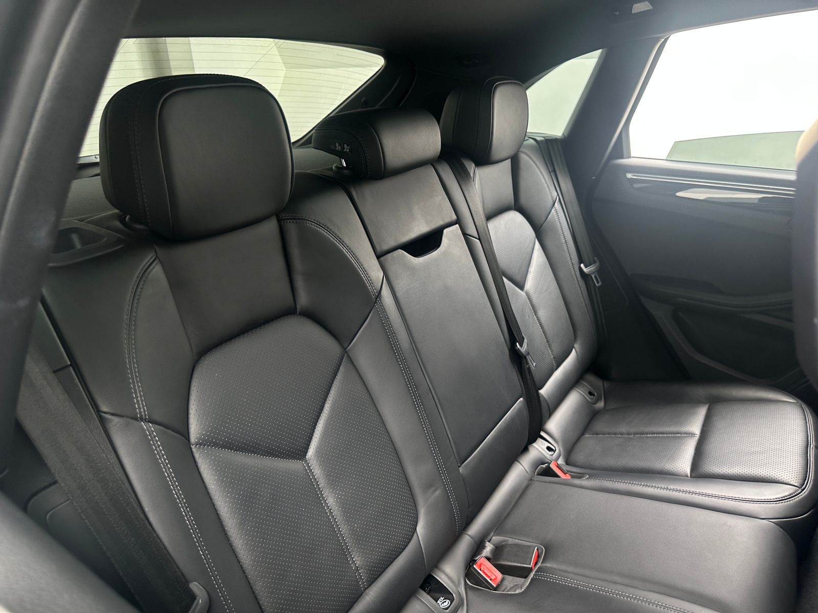 Thumbnail: 2018 Porsche Macan - 5