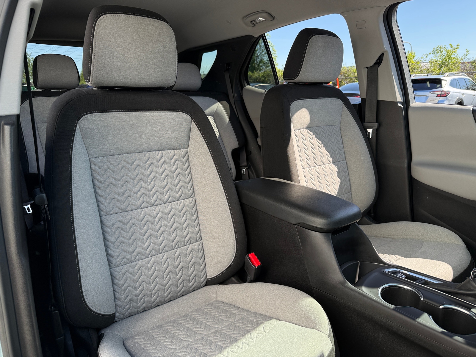 Thumbnail: 2022 Chevrolet Equinox - 2