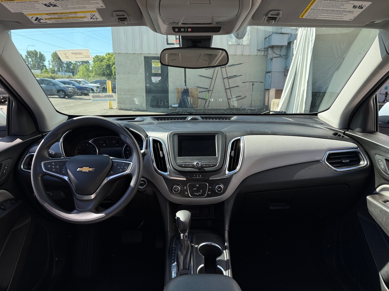 Thumbnail: 2022 Chevrolet Equinox - 3