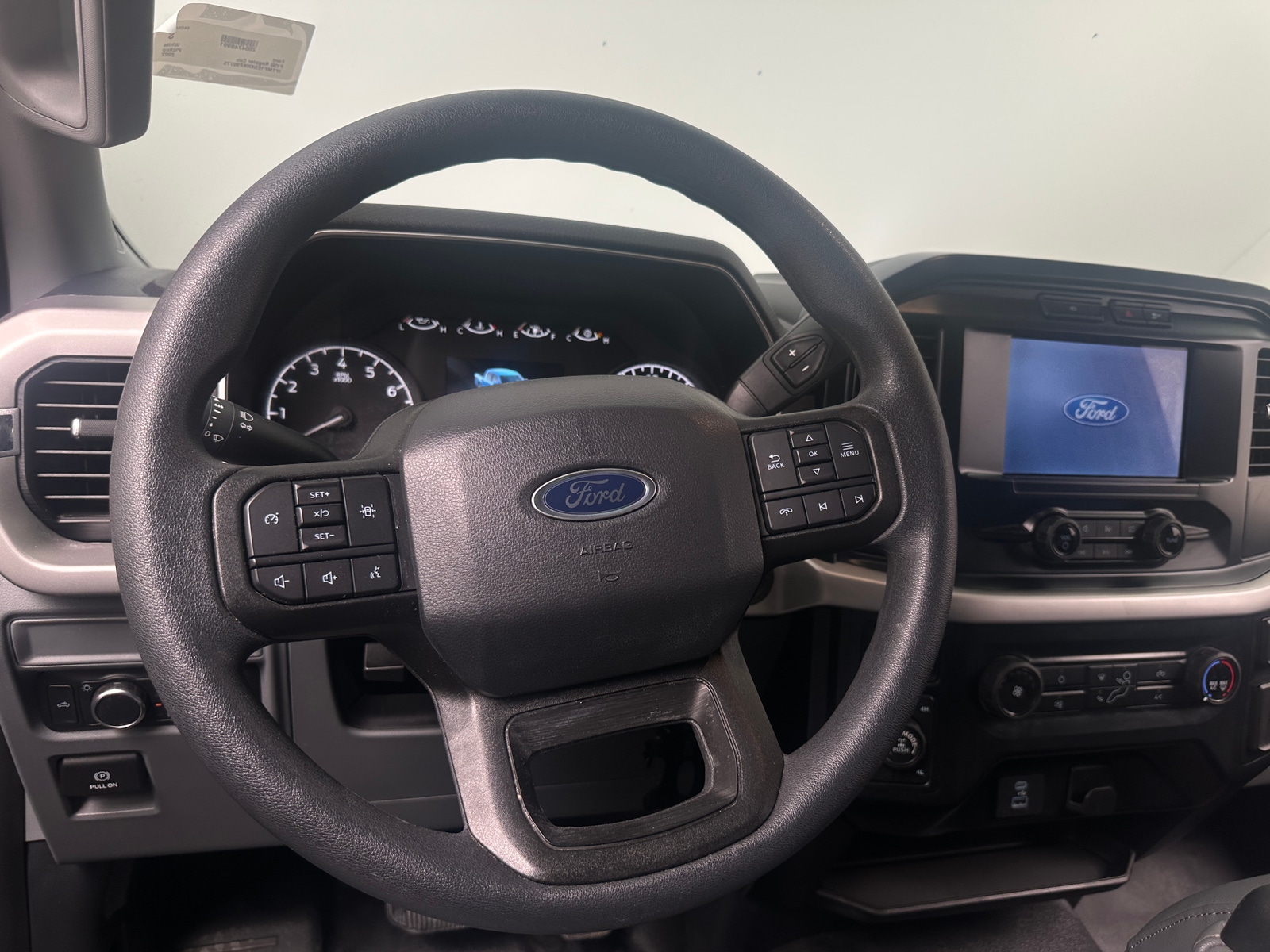 Thumbnail: 2022 Ford Econoline - 4