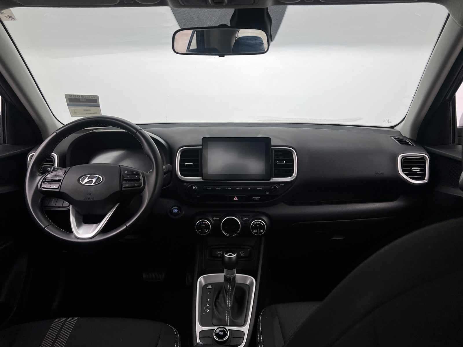 Thumbnail: 2024 Hyundai Venue - 3