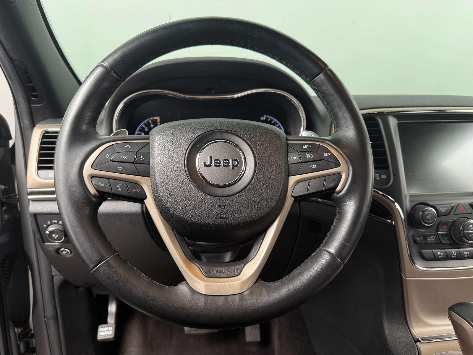 Thumbnail: 2016 Jeep Grand Cherokee - 4