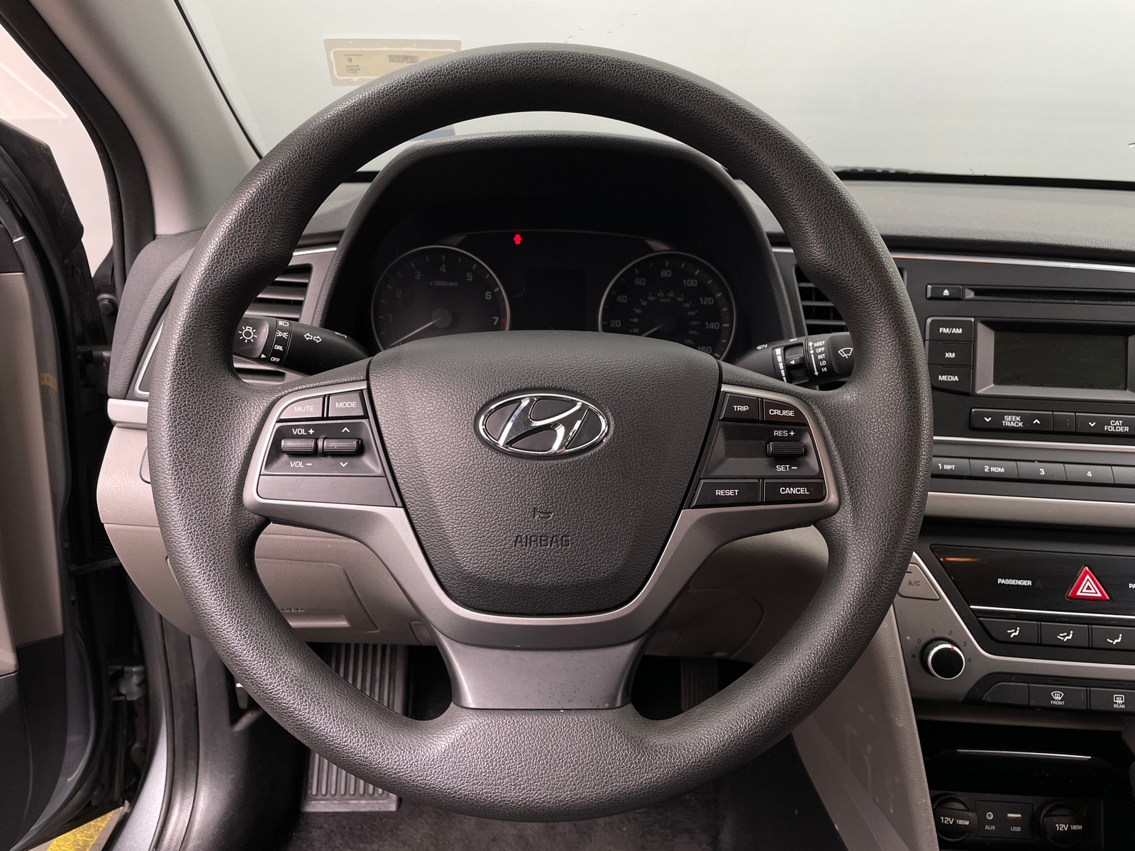 Thumbnail: 2017 Hyundai Elantra - 5