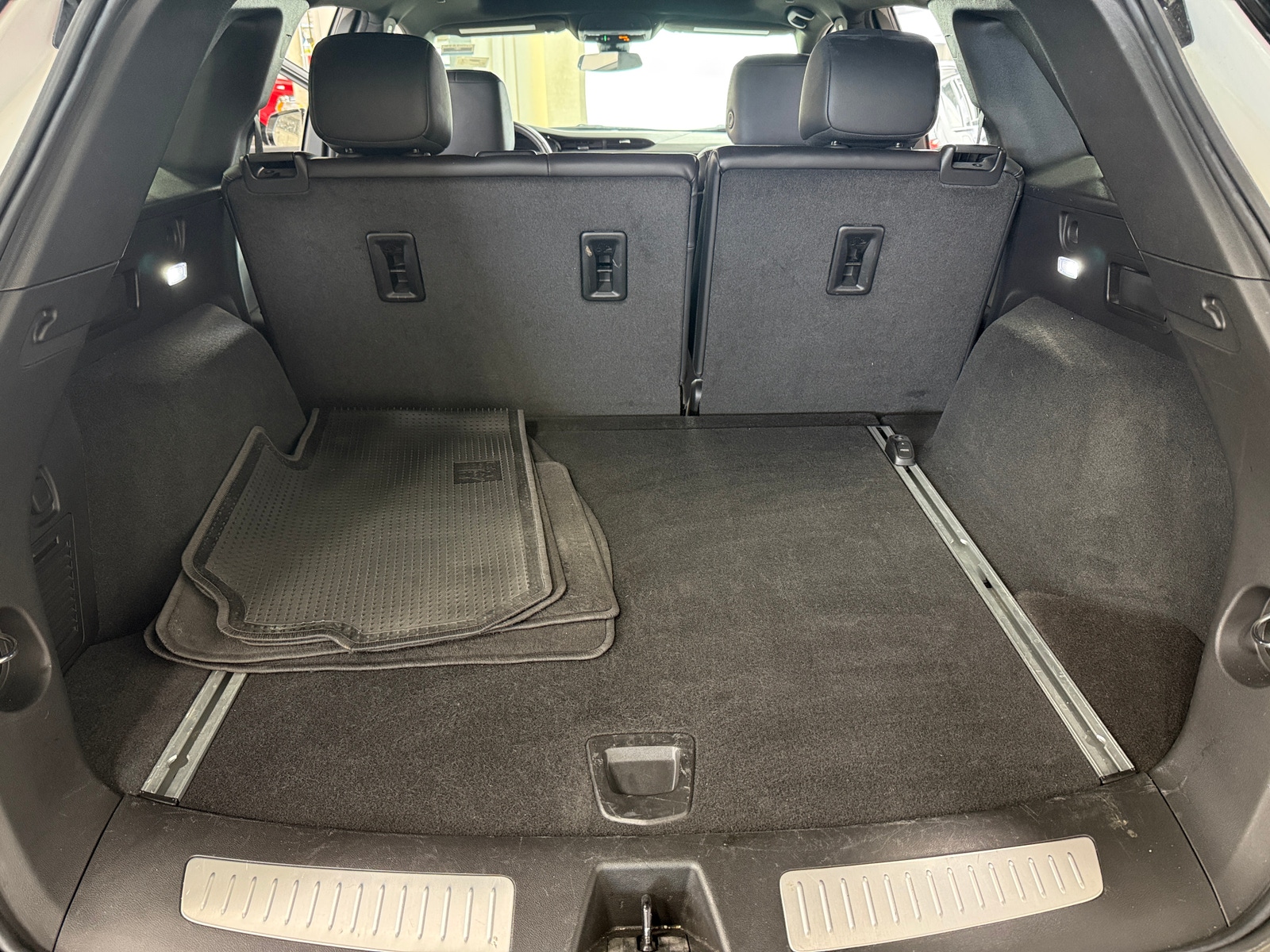 Thumbnail: 2024 Cadillac XT5 - 6