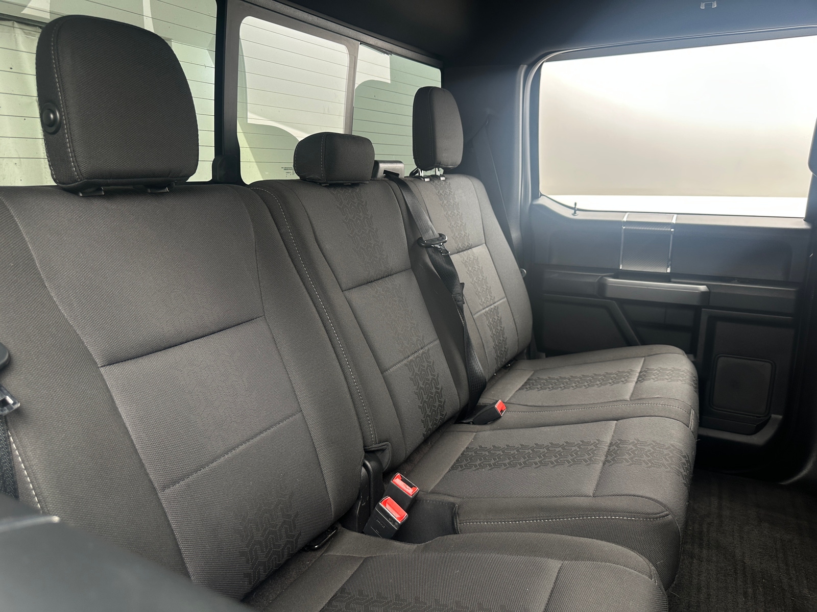 Thumbnail: 2018 Ford Econoline - 6