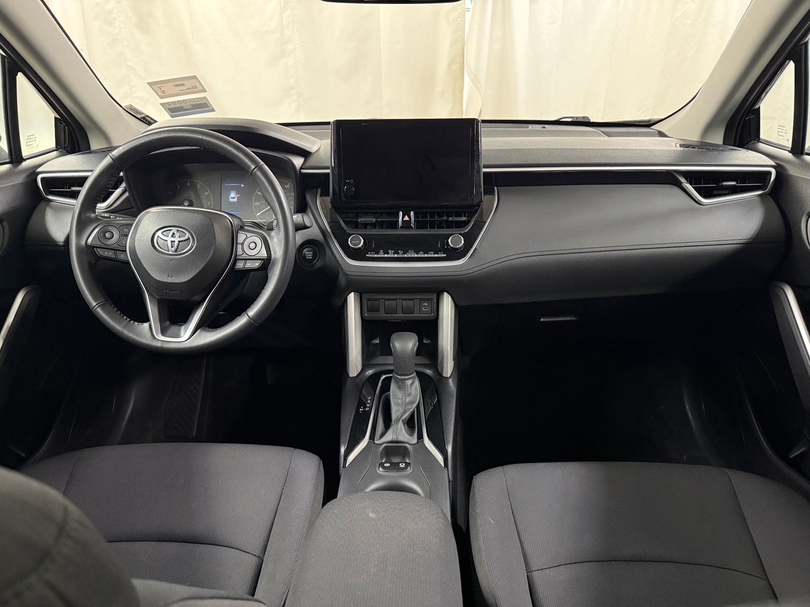Thumbnail: 2024 Toyota Corolla Cross - 3